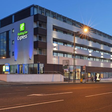 Holiday Inn Express London Golders Green, An Ihg Hotel Finchley Buitenkant foto