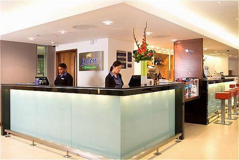 Holiday Inn Express London Golders Green, An Ihg Hotel Finchley Buitenkant foto