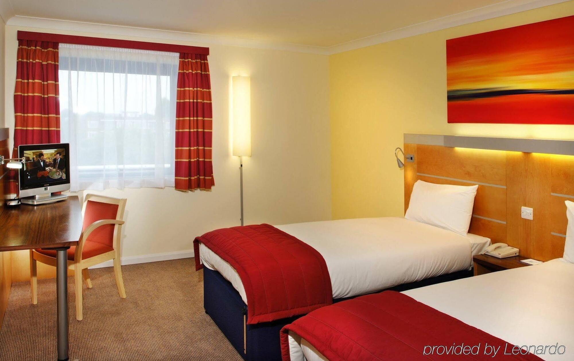 Holiday Inn Express London Golders Green, An Ihg Hotel Finchley Buitenkant foto