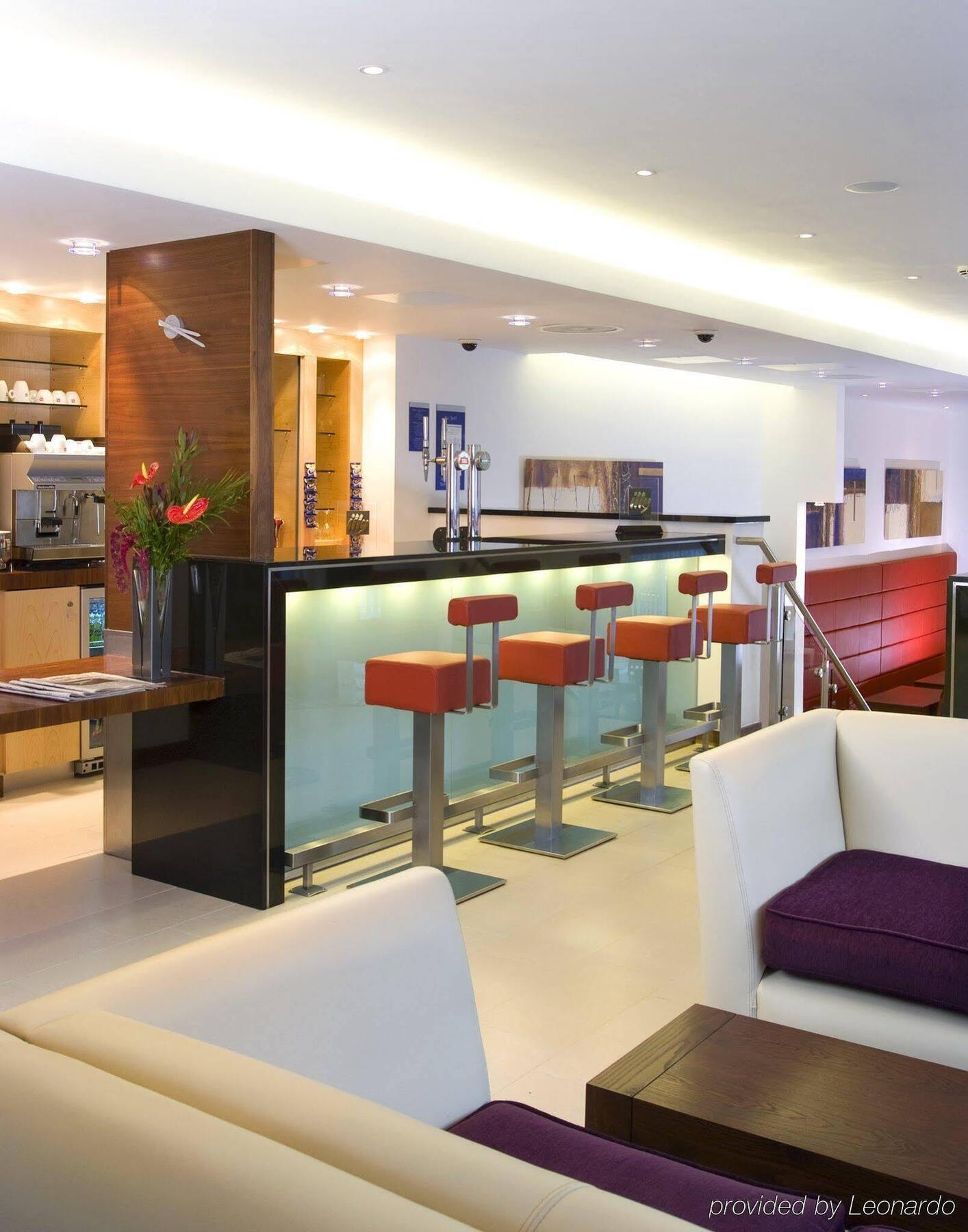 Holiday Inn Express London Golders Green, An Ihg Hotel Finchley Buitenkant foto